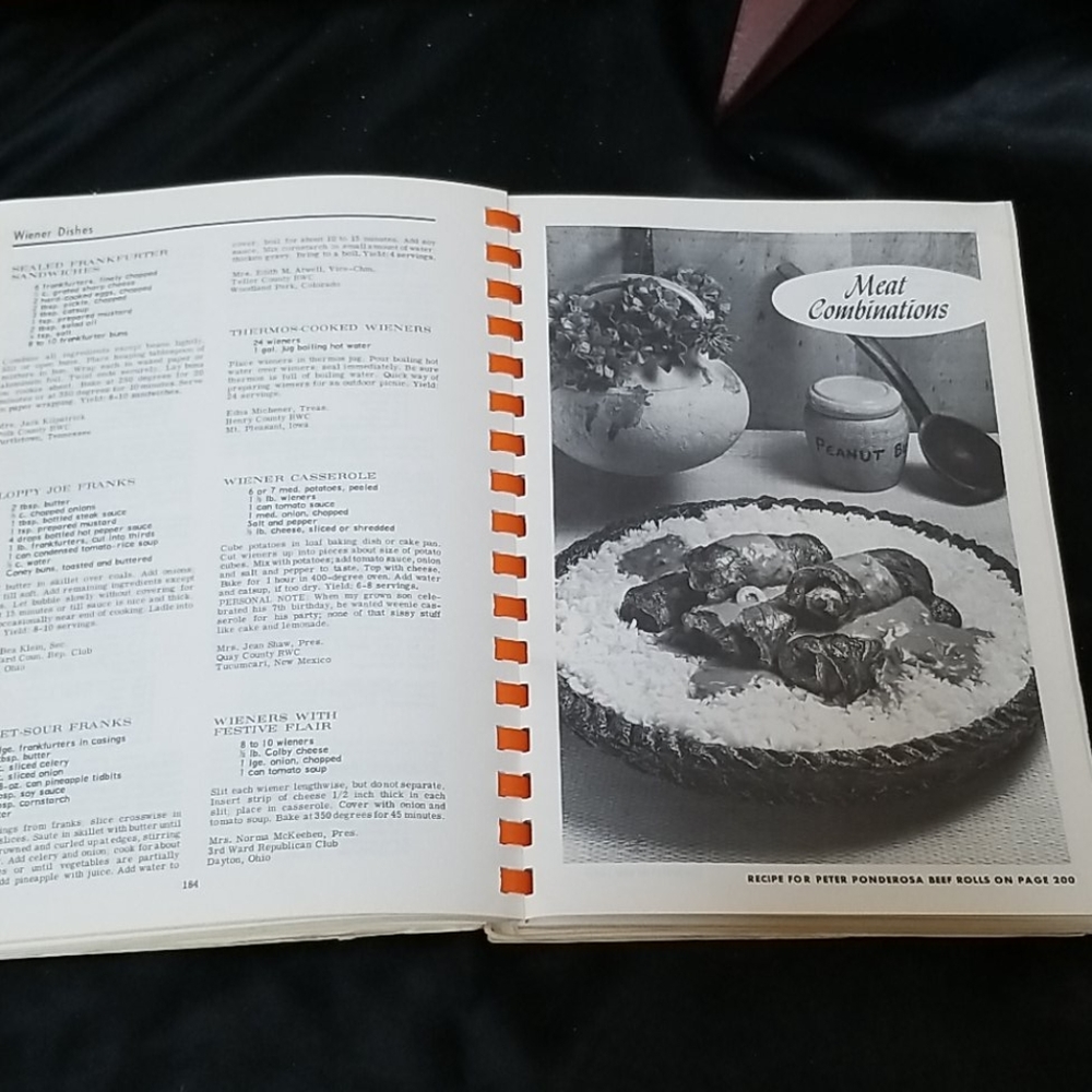🍳VINTAGE COOKBOOKS - Picture 5 of 11